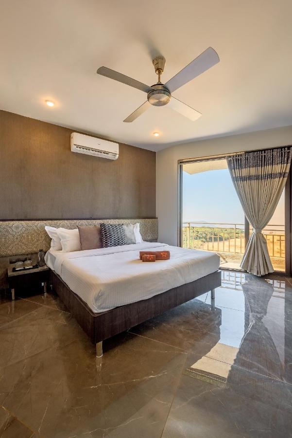 Saffronstays Heavone Trio, Lonavala Εξωτερικό φωτογραφία